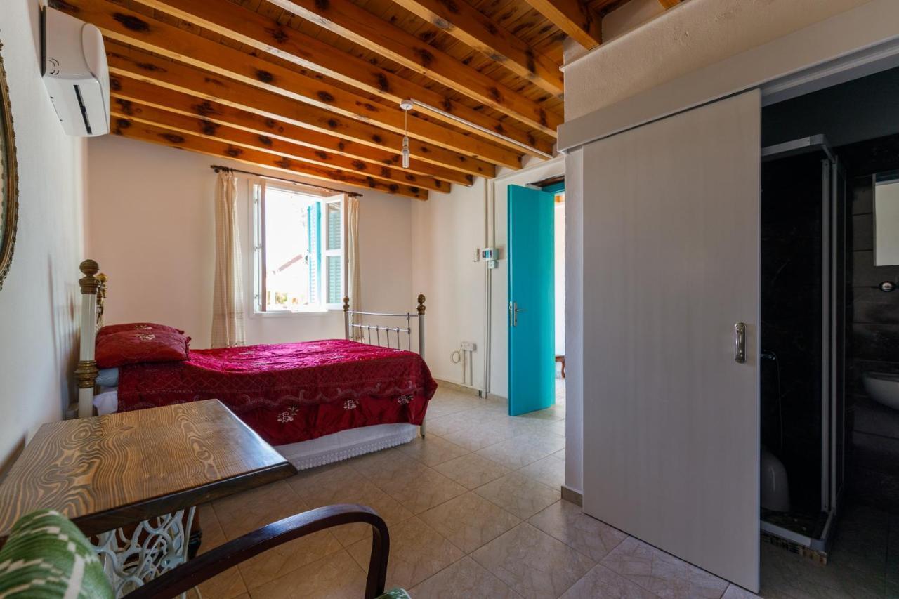 Santa Napa Guest House Famagusta  Esterno foto