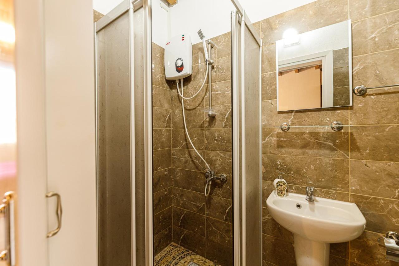 Santa Napa Guest House Famagusta  Esterno foto